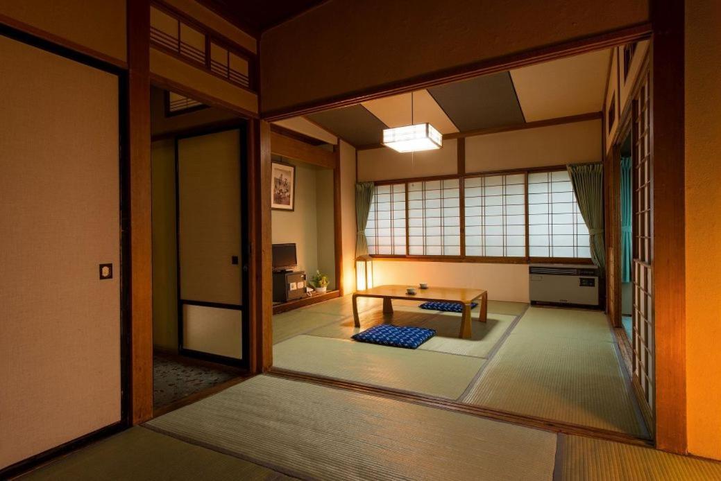 Yoshidaya Hotel ยามากาตะ ภายนอก รูปภาพ